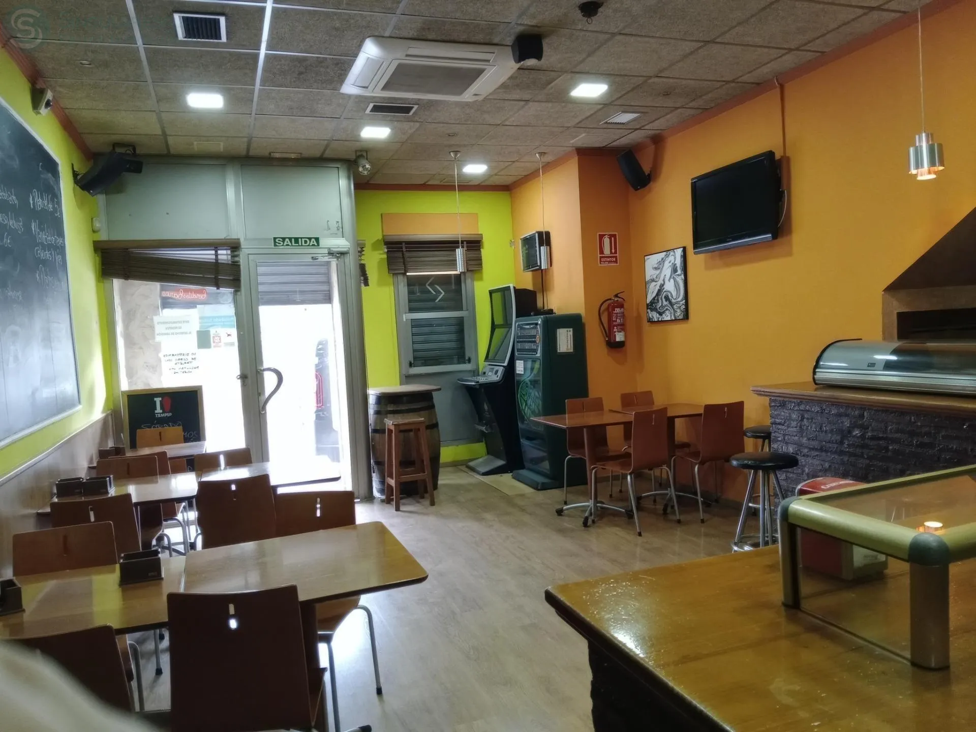 Comprar instalaciones, naves industriales... de 70m² en Cartagena