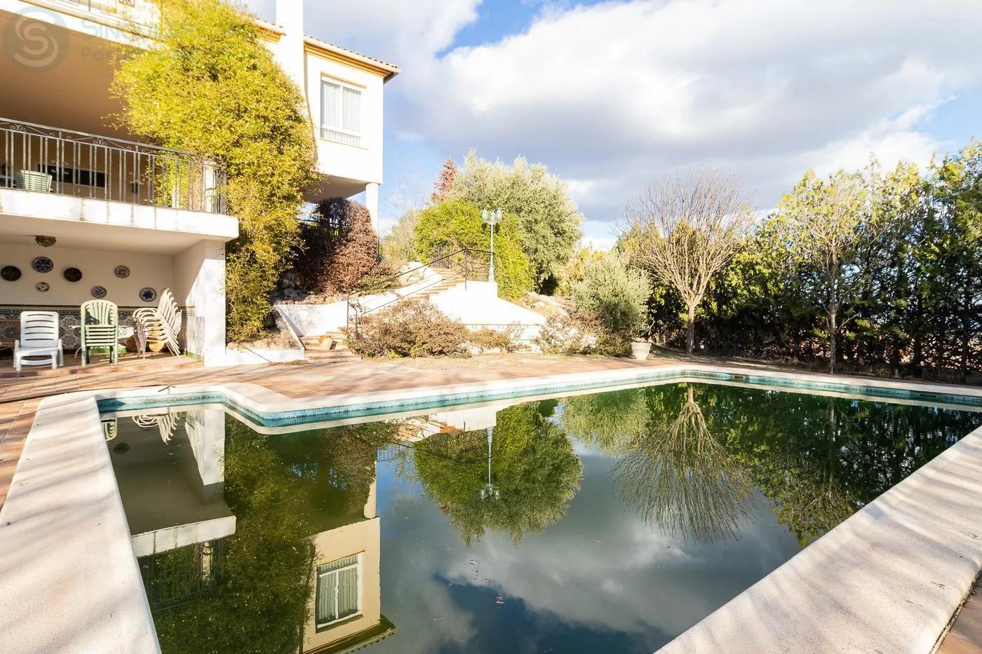Comprar casa de 1500m² en Caravaca de la Cruz