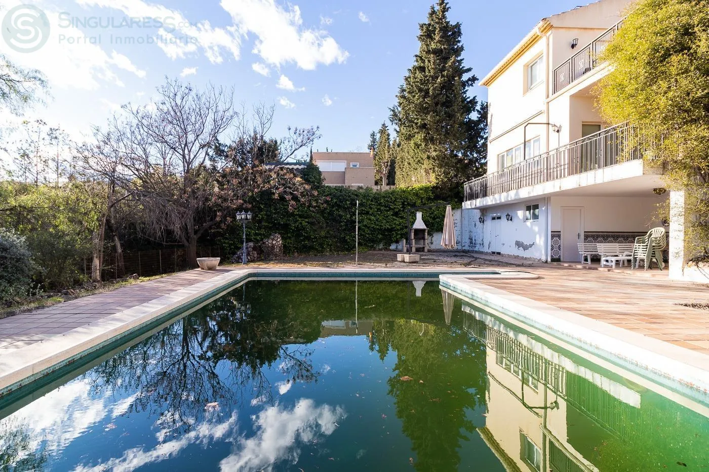 Comprar casa de 1500m² en Caravaca de la Cruz