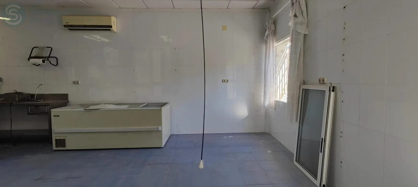 Comprar local de 133m² en Pliego