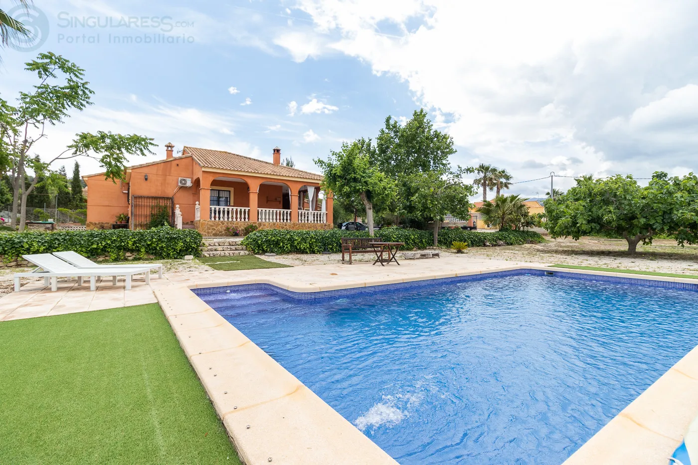 Comprar casa de 322m² en Pliego
