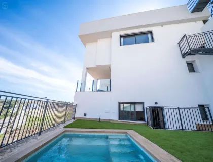 Comprar casa de 199m² en Algorfa