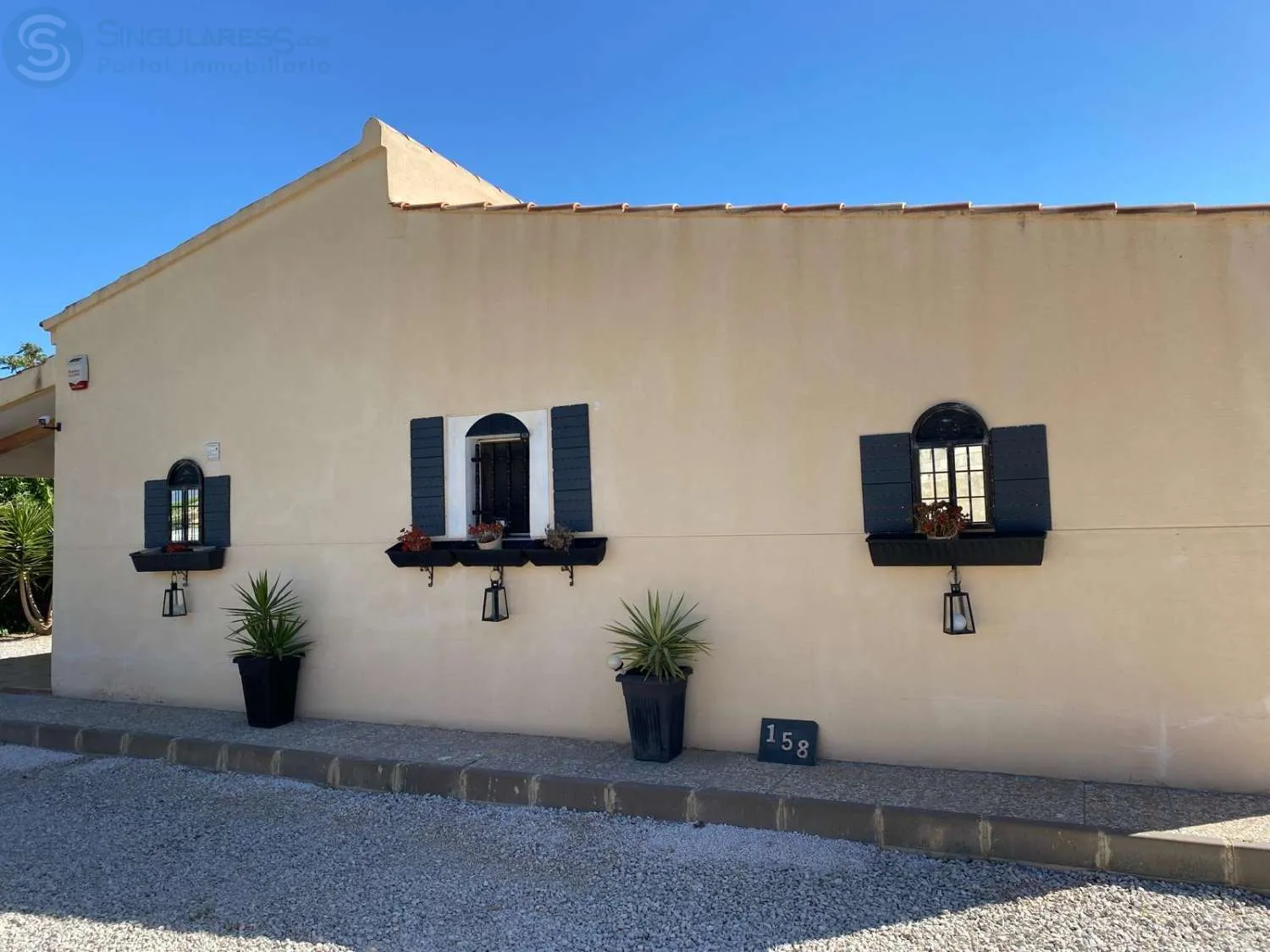 Comprar casa de 890m² en Pliego