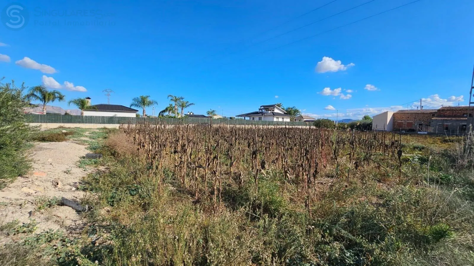 Comprar terreno de 2232m² en Santomera