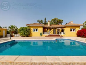 FINCA EXCLUSIVA de casi 8.000 m2 y 540 m2 construidos en Valle Sol (Gea y Truyols)