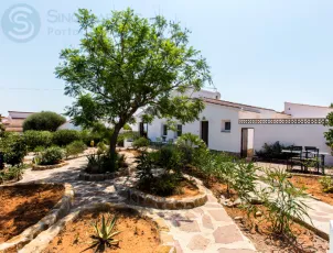 Villa en Pedreguer (Alicante) 