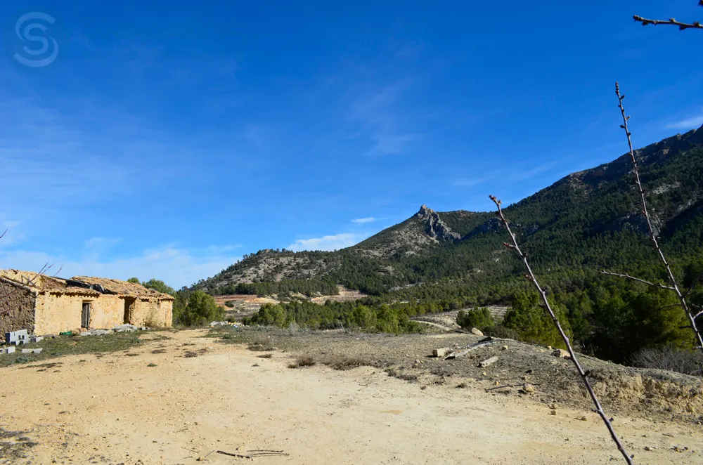Comprar terreno de 2226460m² en Mula