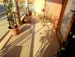 Piso en planta baja, con un estupendo porche.