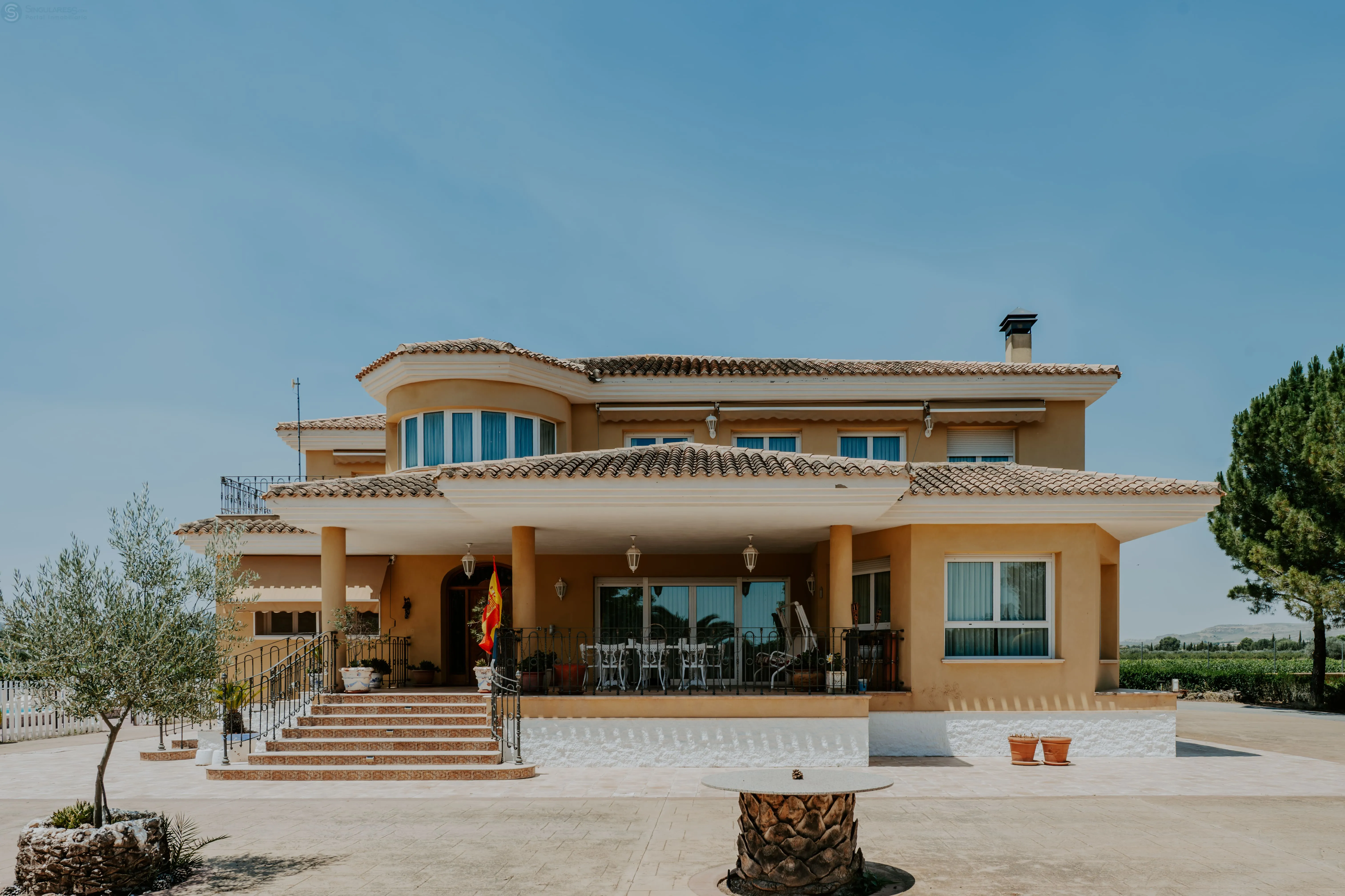Comprar casa de 738m² en Yecla