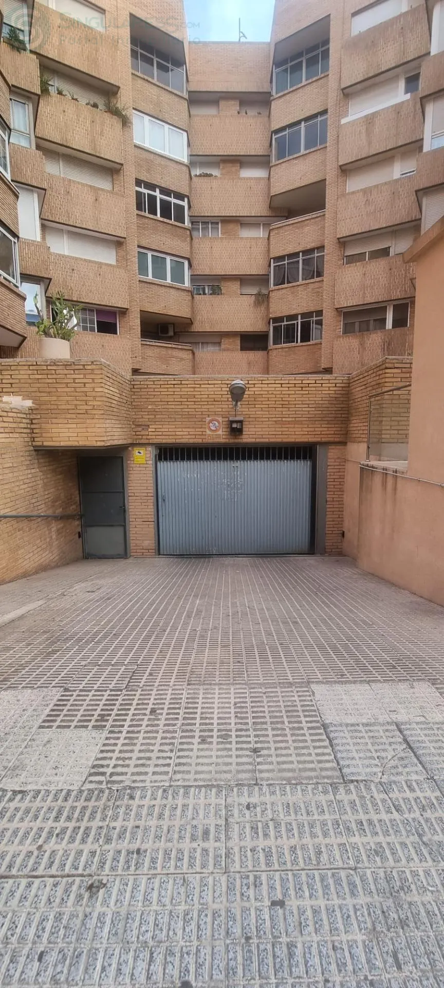 Alquilar garaje de 40m² en Cartagena