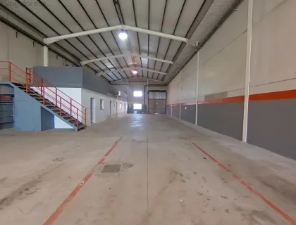 Alquilar instalaciones, naves industriales... de 501m² en Cartagena