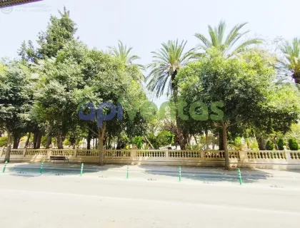 Comprar instalaciones, naves industriales... de 384m² en Lorca
