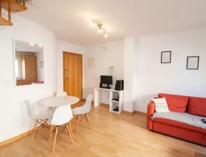 Alquilar ático de 60m² en Murcia