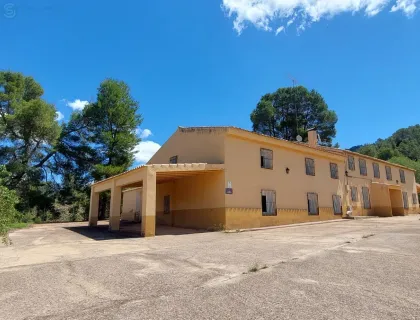 Comprar casa de 676m² en Nerpio