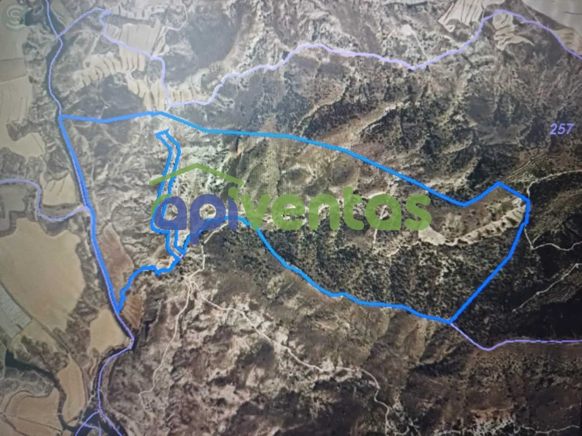 Comprar terreno de 2217107m² en Lorca