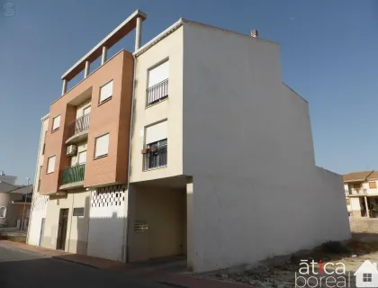 Comprar local de 326m² en Ceutí