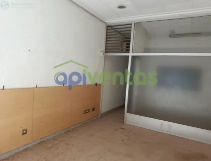 Comprar instalaciones, naves industriales... de 66m² en Águilas