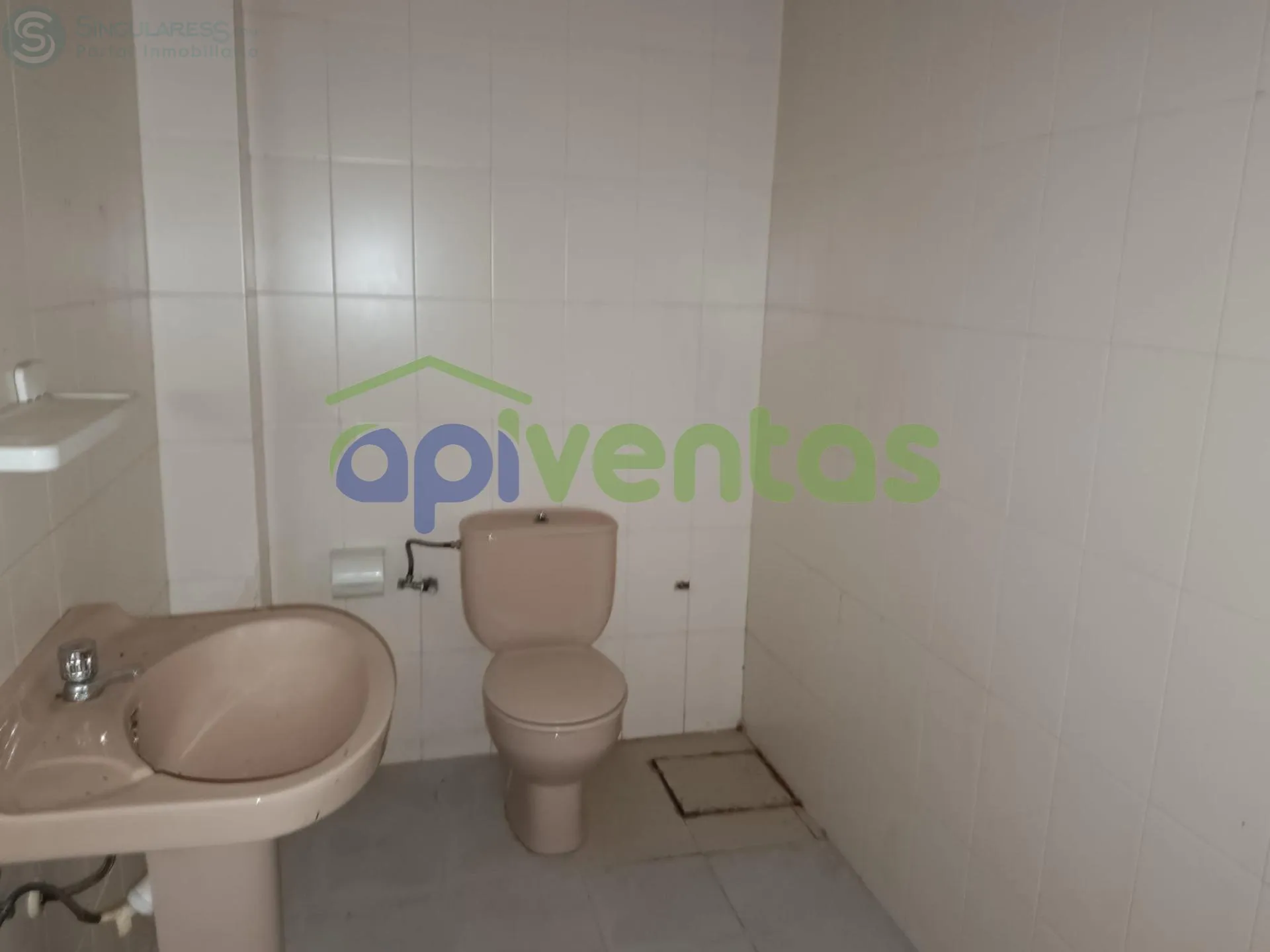 Comprar instalaciones, naves industriales... en Calle De Ramón y Cajal nº 25 en Águilas
