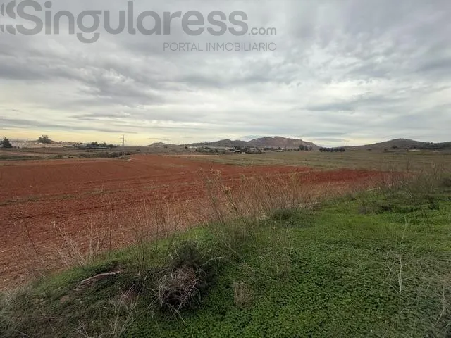 Comprar terreno de 56058m² en Cartagena