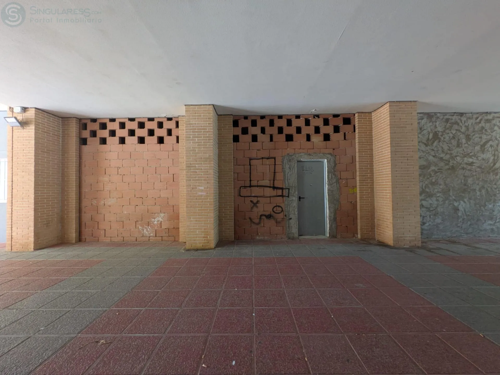 Comprar instalaciones, naves industriales... de 75m² en Santomera