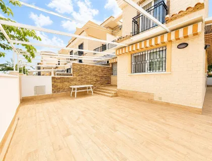 Comprar casa de 180m² en Pilar de la Horadada
