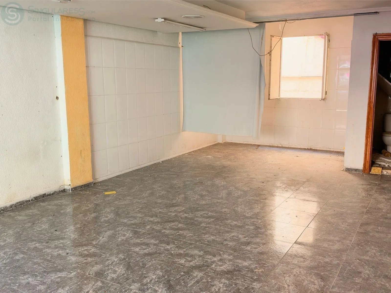 Comprar instalaciones, naves industriales... de 42m² en Murcia