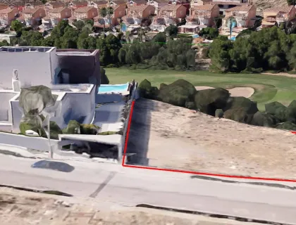 Comprar terreno de 931m² en Molina de Segura