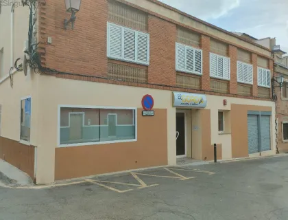 Comprar instalaciones, naves industriales... de 278m² en Bullas