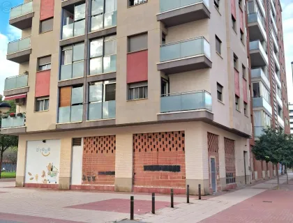 Comprar instalaciones, naves industriales... de 140m² en Murcia