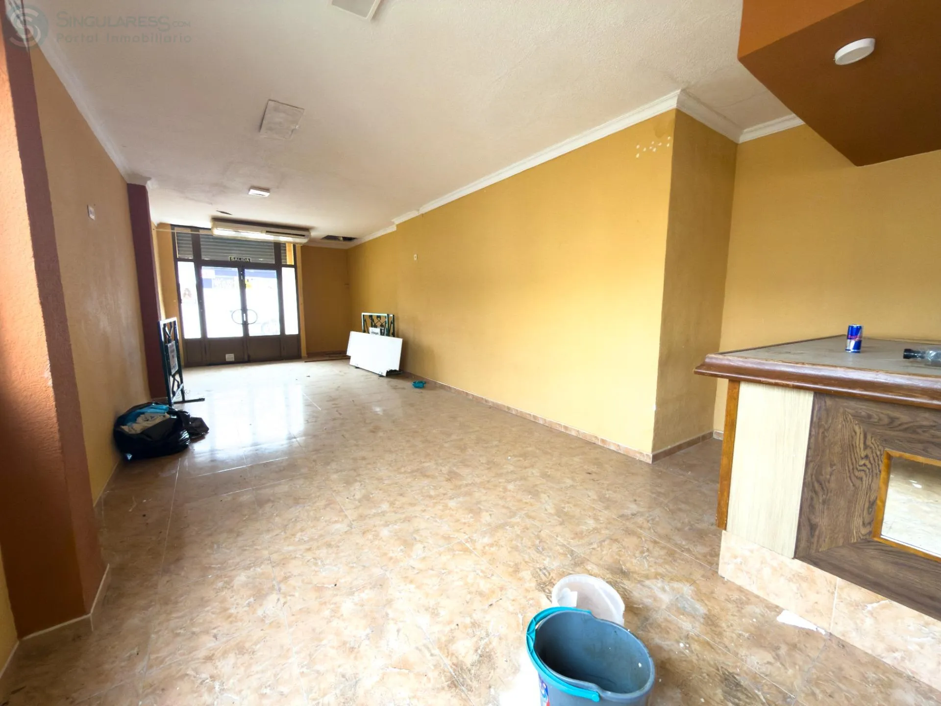 Comprar instalaciones, naves industriales... de 350m² en Cieza