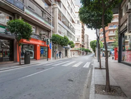 Alquilar instalaciones, naves industriales... de 230m² en Murcia