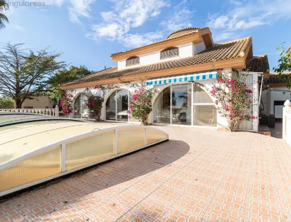 Comprar casa de 1573m² en Alhama de Murcia