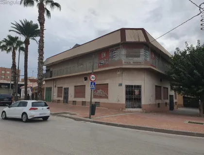 Comprar edificio de 1173m² en Alcantarilla