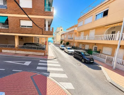 Comprar piso de 70m² en Los Alcázares