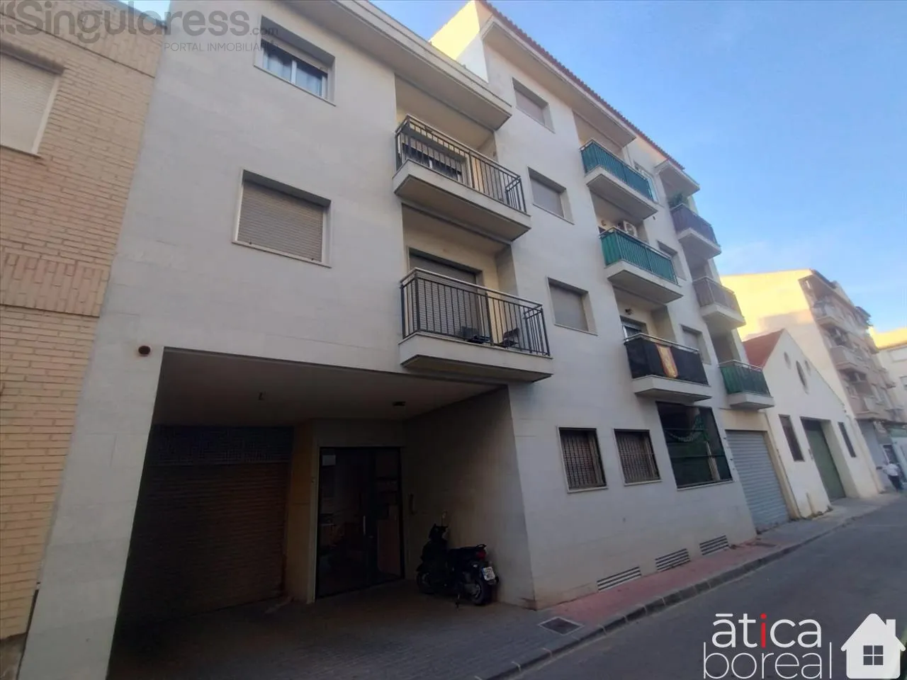 Comprar local de 156m² en Murcia