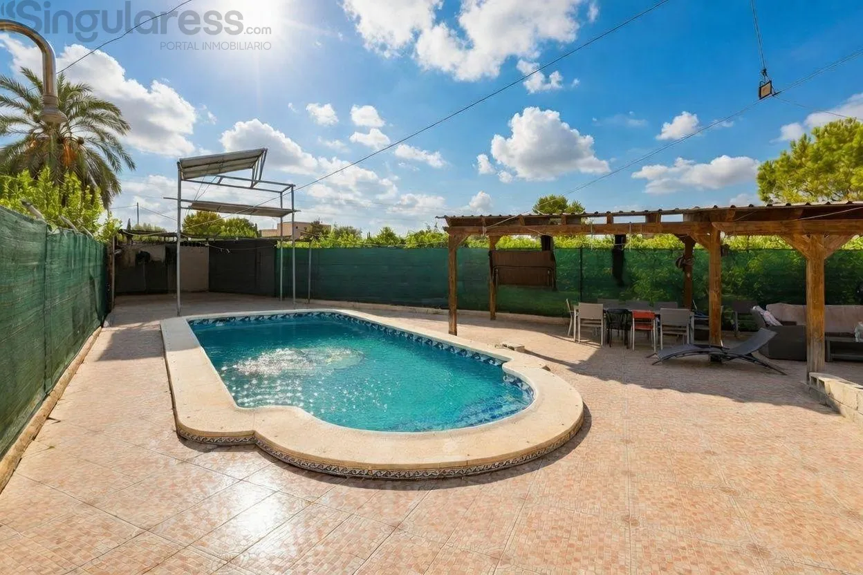 Comprar casa de 937m² en Murcia