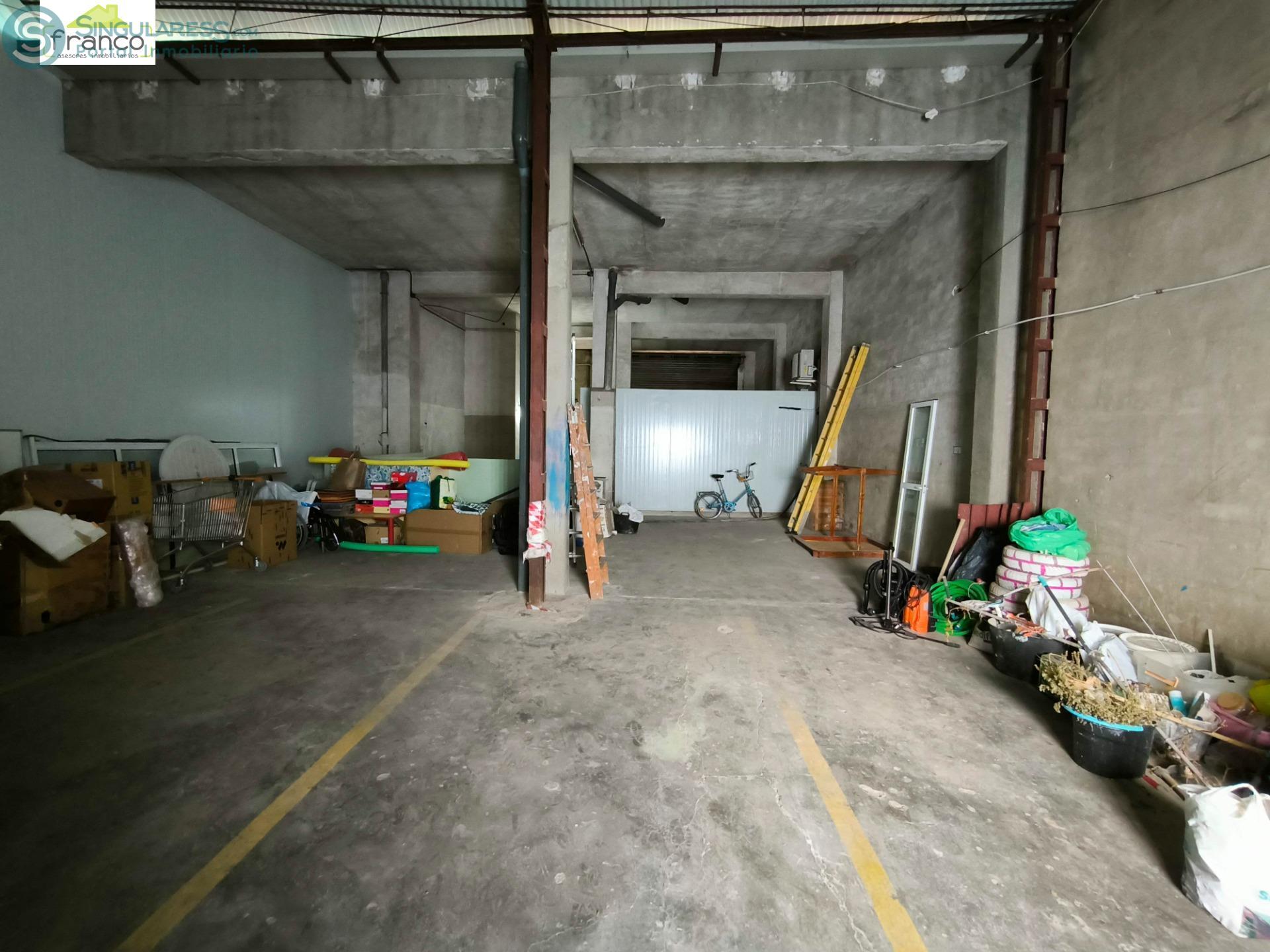 Comprar instalaciones, naves industriales... de 90m² en Murcia