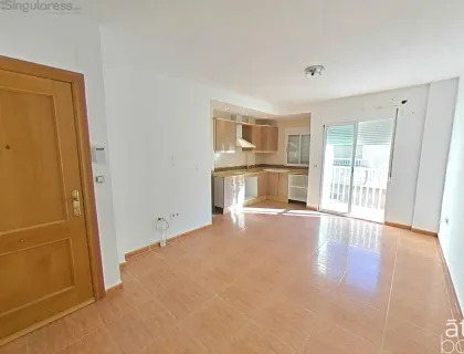 Comprar piso de 61m² en Águilas