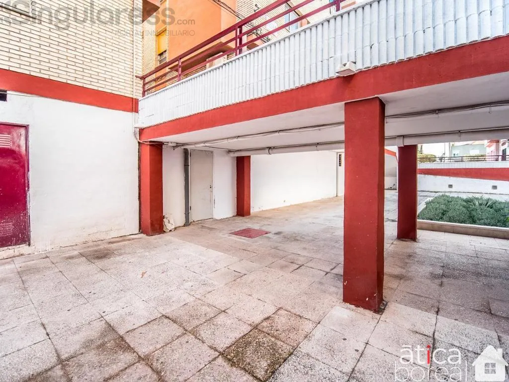 Comprar local de 718m² en Las Torres de Cotillas