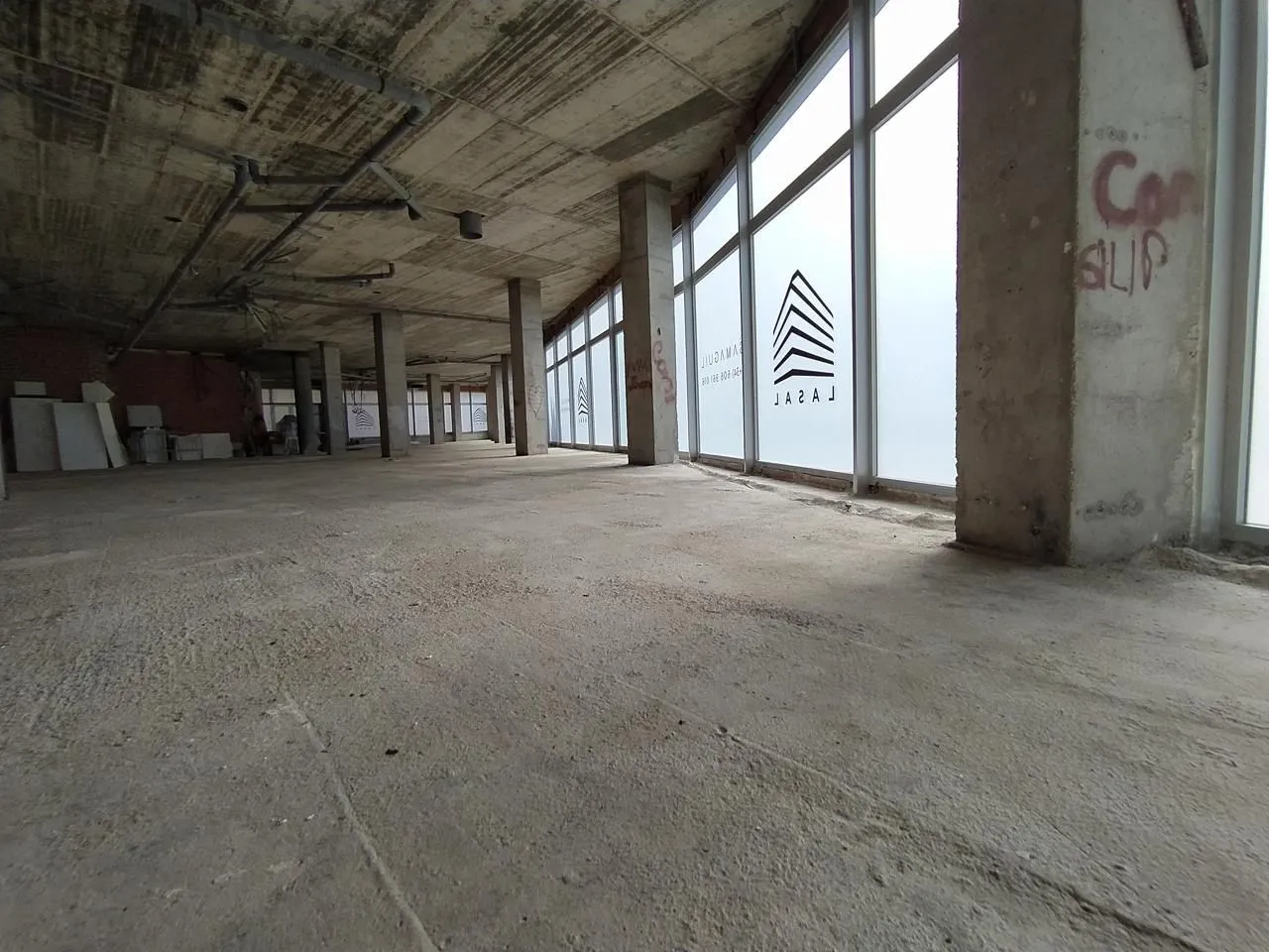 Comprar local de 508m² en Torrevieja