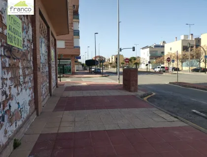 Alquilar instalaciones, naves industriales... de 120m² en Murcia
