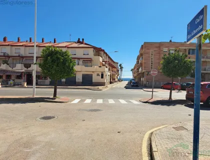Comprar dúplex de 80m² en Los Alcázares