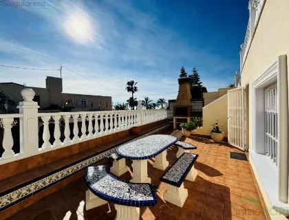 Comprar chalet de 350m² en Torrevieja