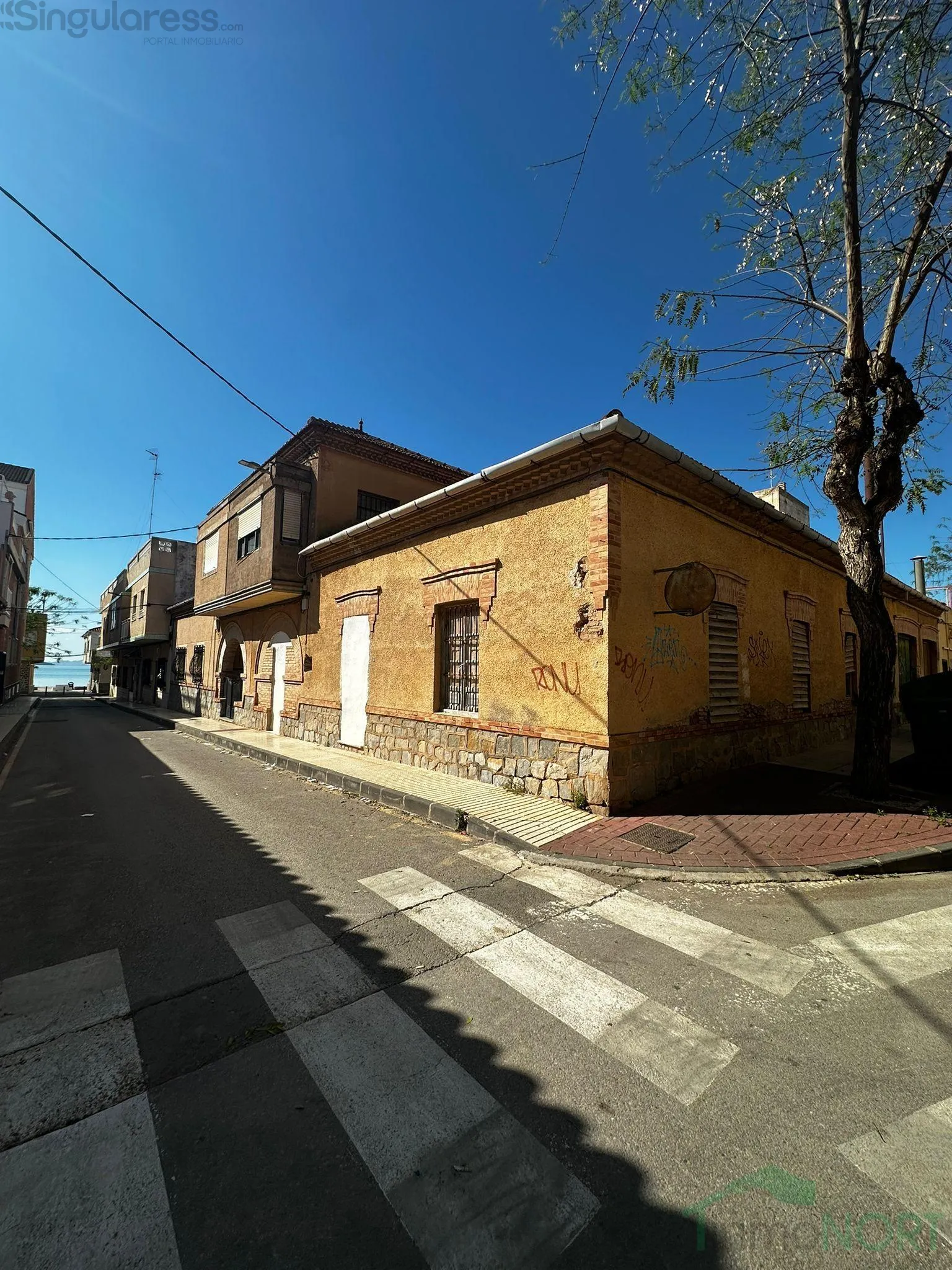 Comprar casa de 250m² en Los Alcázares
