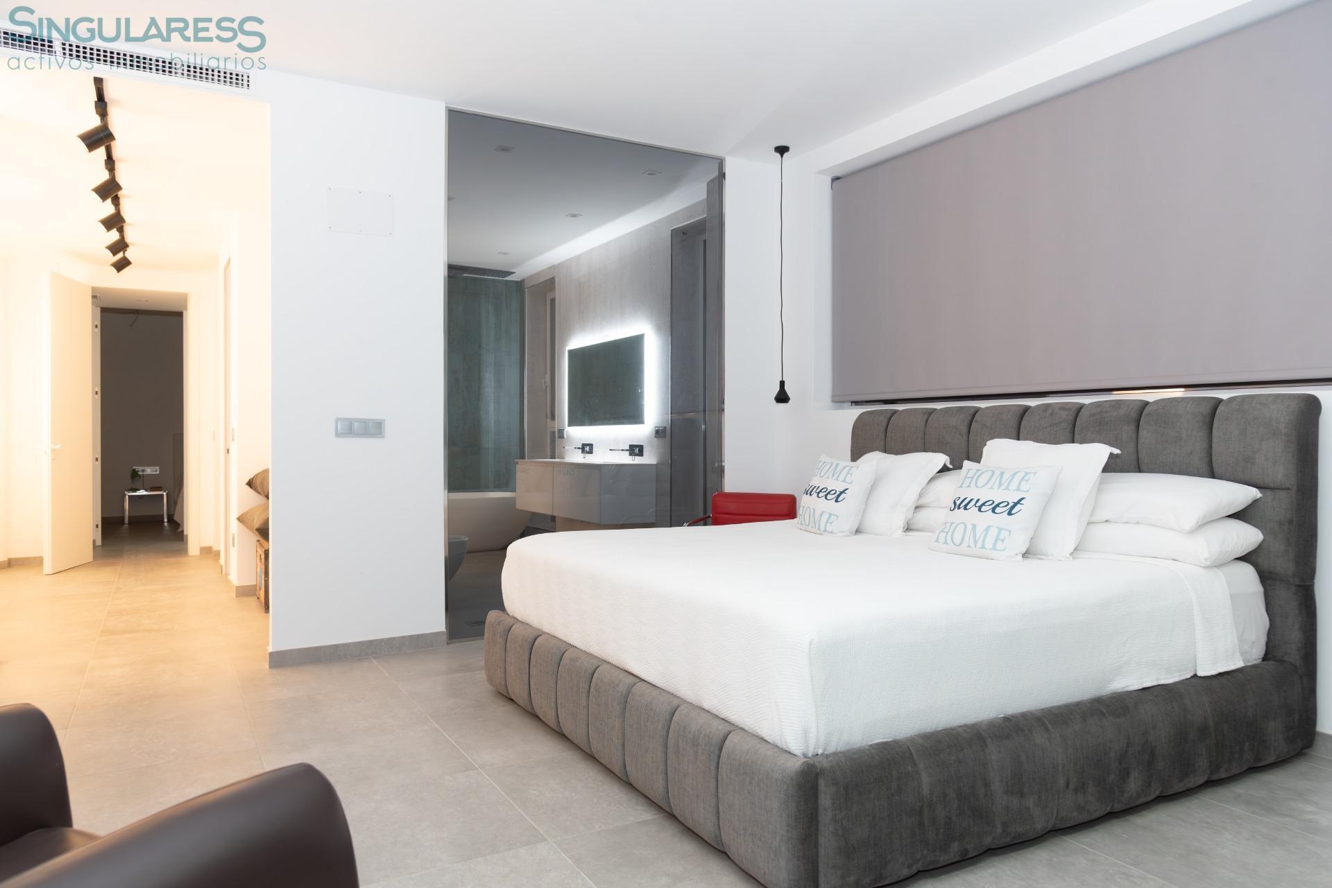 Comprar casa de 1350m² en Murcia