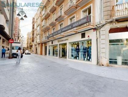 Comprar instalaciones, naves industriales... de 178m² en Cartagena