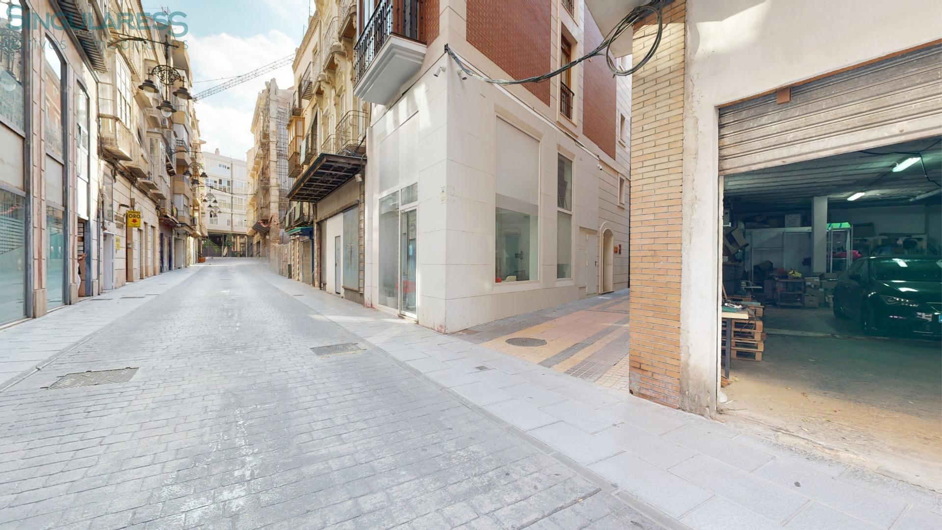 Comprar instalaciones, naves industriales... de 178m² en Cartagena