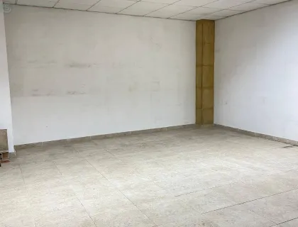 Comprar instalaciones, naves industriales... de 94m² en Murcia