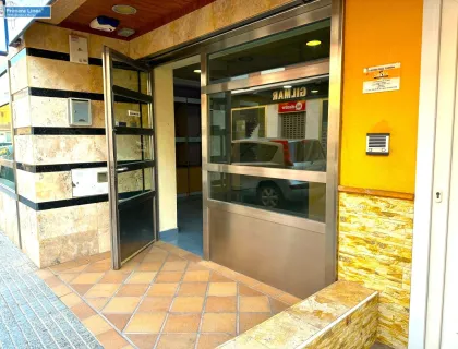 Comprar instalaciones, naves industriales... de 90m² en Cartagena