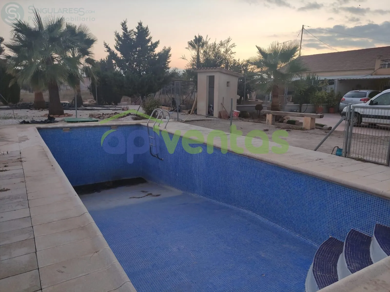 Comprar casa de 1800m² en Lorca